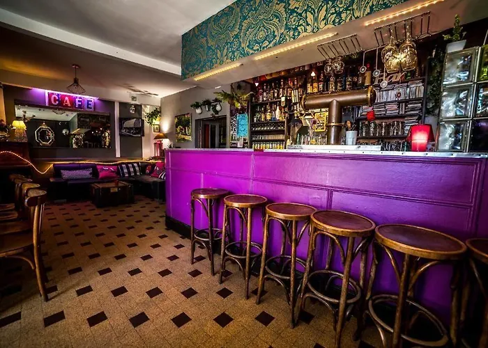 Couette-café Les De Lily 3*