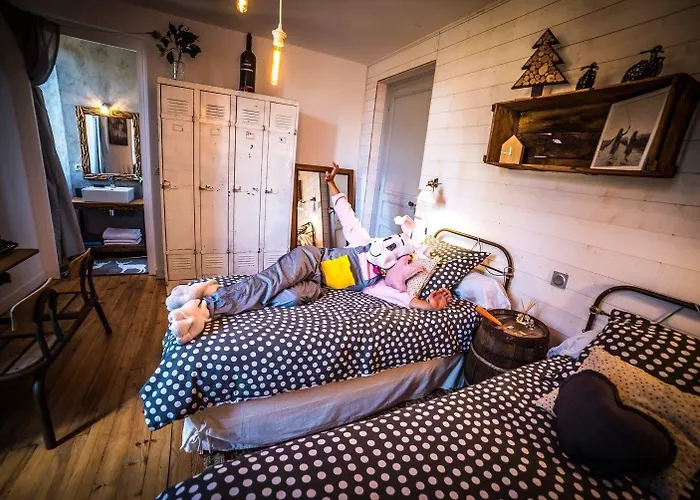 Les De Lily 3* Carresse