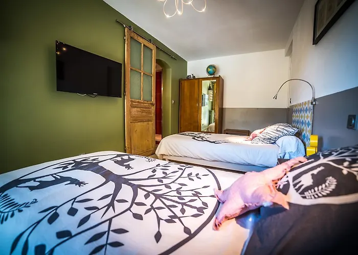 Les De Lily 3* Carresse